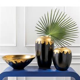 Nicole porcelain collection