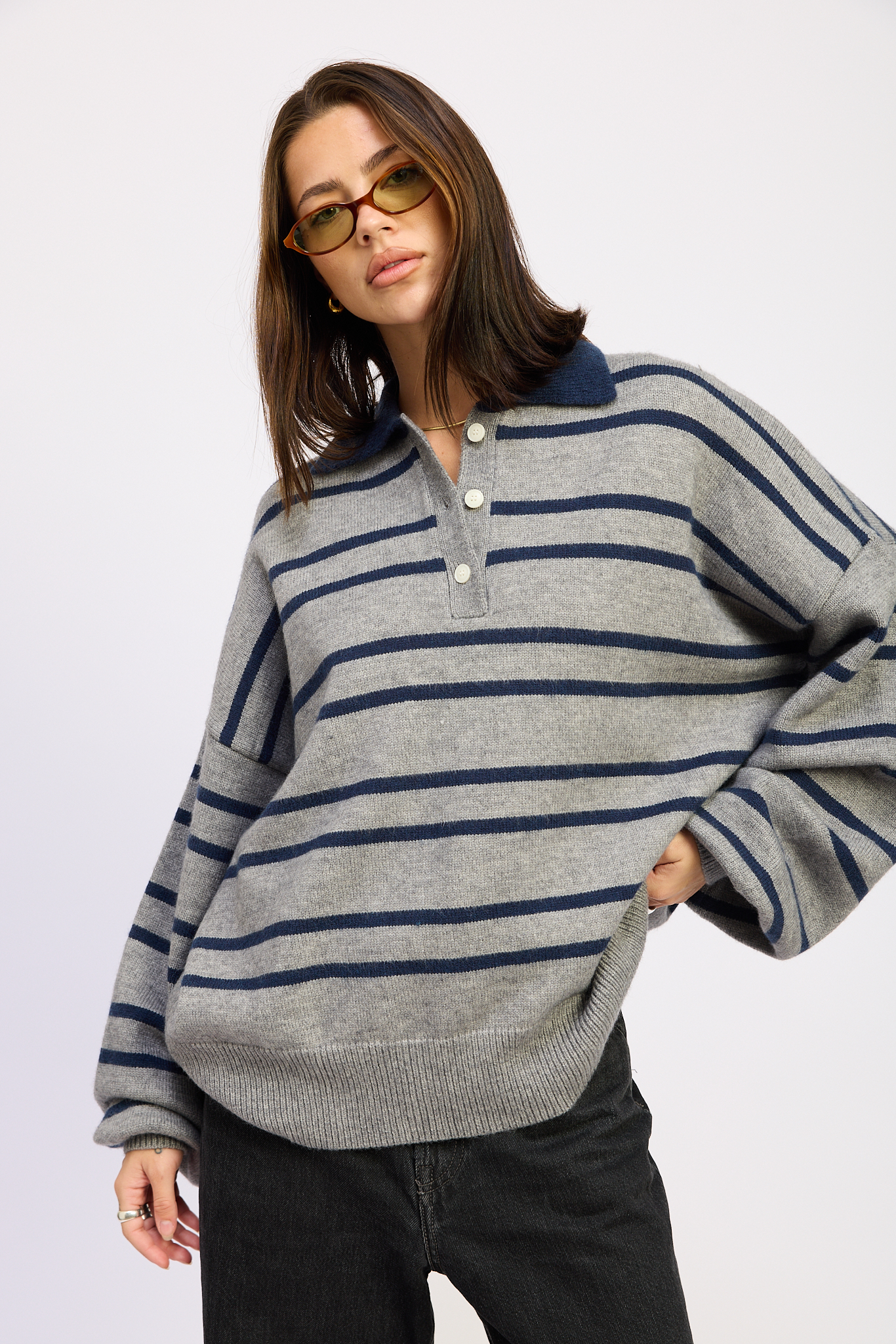 OVERSIZED STRIPE COLLAR SWEATER