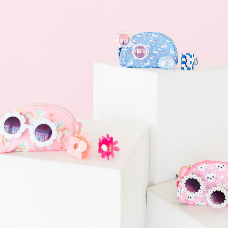 The perfect accessory! Available in oh so many classic and cute Mila & Rose prints.